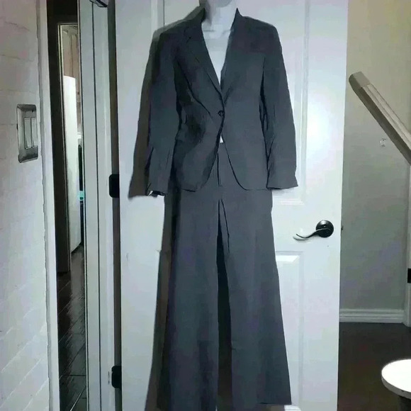 Banana Republic Grey Pantsuit - Picture 1 of 10
